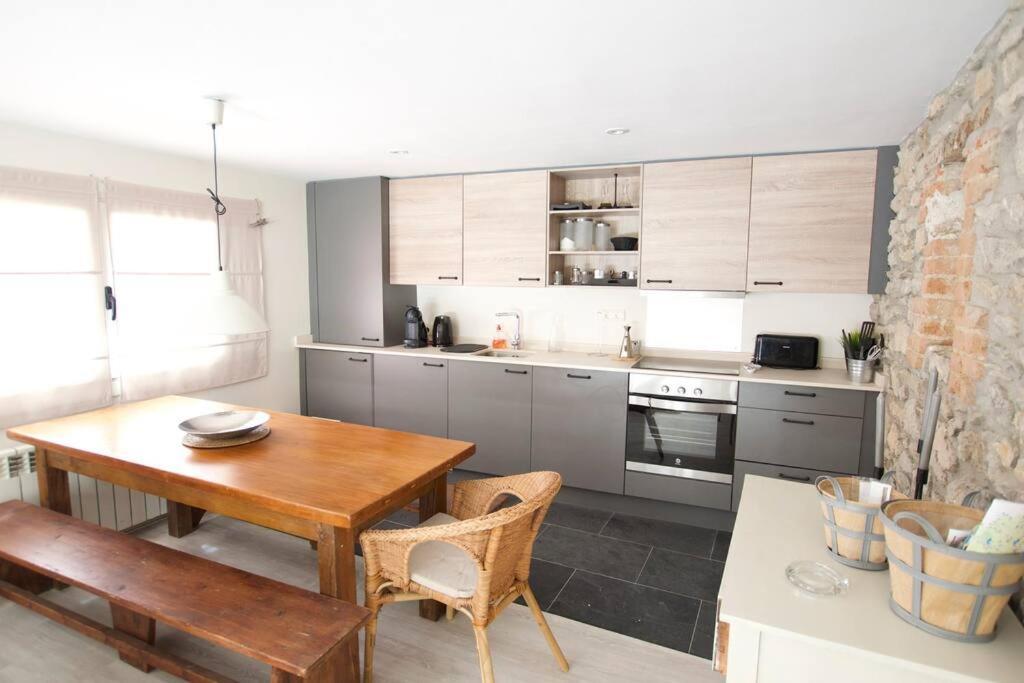 Apartament Central Amb Terrassa Альп Екстер'єр фото